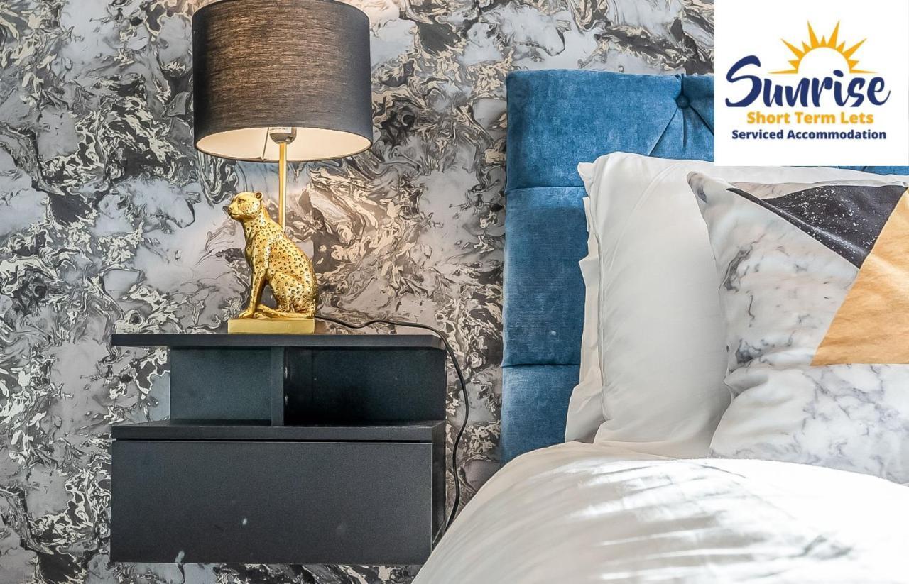 Presidential Apartment, Family Home, Luxury Bedrooms, 2 Rooms, 1 King Bed, 2 Single Beds, Free Wifi, Free Parking, Tourists, Business Travelers, Relocation, Beautiful River Views, - Long Stays, Invoice And Reduced Price Are Only Via Sunrise Short Let ダンディー エクステリア 写真