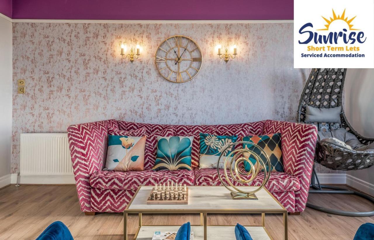 Presidential Apartment, Family Home, Luxury Bedrooms, 2 Rooms, 1 King Bed, 2 Single Beds, Free Wifi, Free Parking, Tourists, Business Travelers, Relocation, Beautiful River Views, - Long Stays, Invoice And Reduced Price Are Only Via Sunrise Short Let ダンディー エクステリア 写真